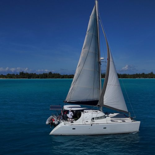 defaultSunset sail in Bora Bora on a family-owned catamaran